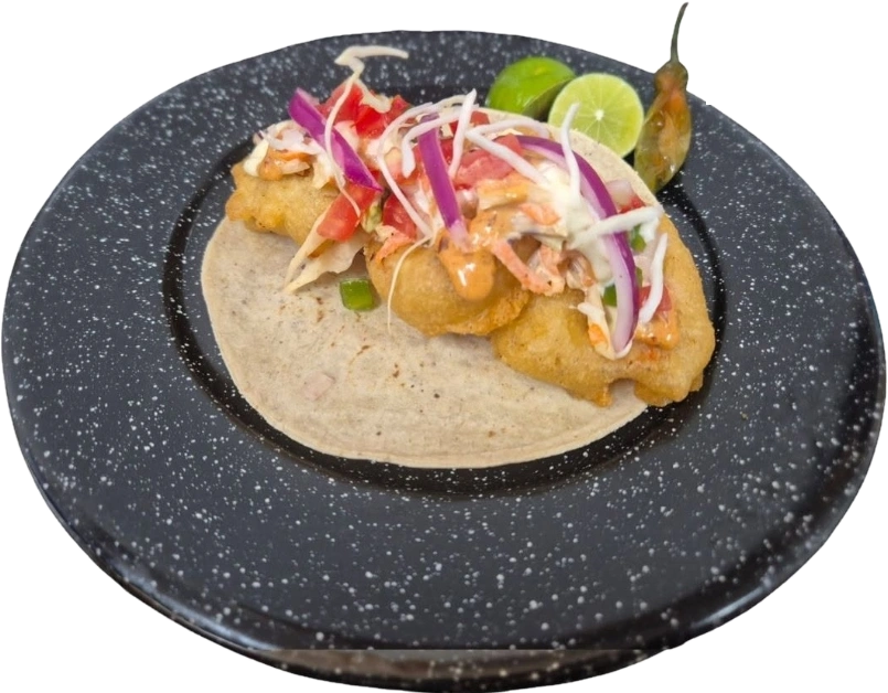 Taco capeado estilo Baja en plato tradicional