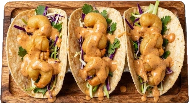 Tacos capeados de pescado y camarón